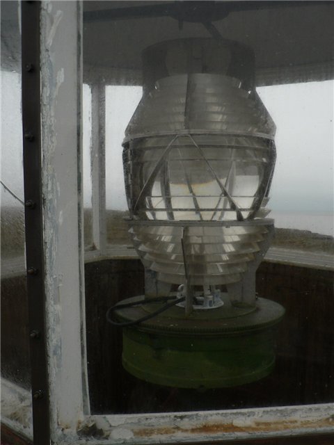 White sea / Abramovskiy lighthouse - Lamp
Source: [url=http://www.polarpost.ru/forum/viewtopic.php?t=1062]Polar Post[/url]
Keywords: White sea;Russia;Mezen;Lamp