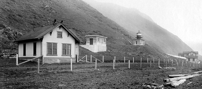 California / Punta Gorda lighthouse
Photo from [url=http://www.uscg.mil/history/weblightships/LightshipIndex.asp]US Coast Guard site[/url]
Keywords: United States;Pacific ocean;Historic;California
