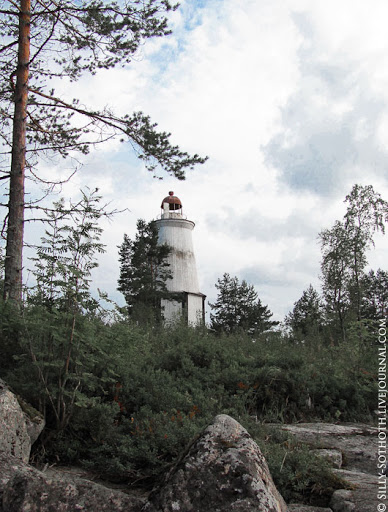 Onega / Besov nos lighthouse
Author of the photo: [url=http://silly-sothoth.livejournal.com/]Nikita Groshkov[/url]   
Keywords: Russia;Onega lake