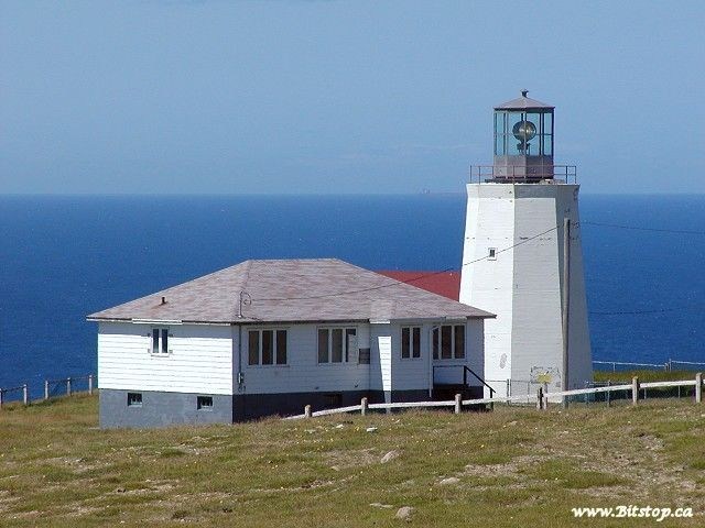 Newfoundland /  Cape St. Mary's lighthouse
Source: [url=http://bitstop.squarespace.com]Bit Stop[/url]
Keywords: Newfoundland;Canada;Atlantic ocean