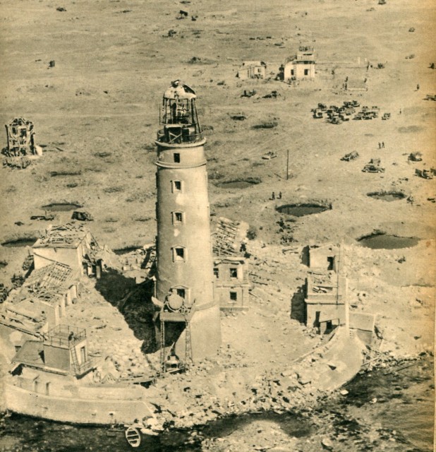 Crimea / Chersones lighthouse - WW2 photo
Photo made by German Aviation forces during 2nd World War (1942) at the Sevastopol Siege. Lighthouse was almost destroyed. 
Keywords: Black sea;Crimea;Aerial;Historic;Russia