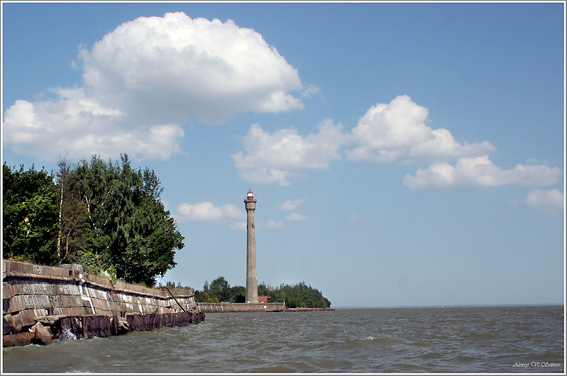 Saint-Petersburg / Lomonosovskiy Kanal lighthouse
Author of the photo: [url=http://fotki.yandex.ru/users/sommers/]Alexey Solovev[/url]
Keywords: Kronshtadt;Russia;Gulf of Finland