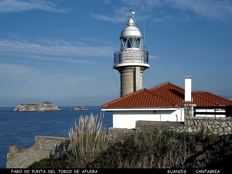 Cantabria / Punta Torco de Afuera lighthouse
Author of the photo: [url=https://www.flickr.com/photos/69793877@N07/]jburzuri[/url]
Keywords: Bay of Biscay;Spain;Suances