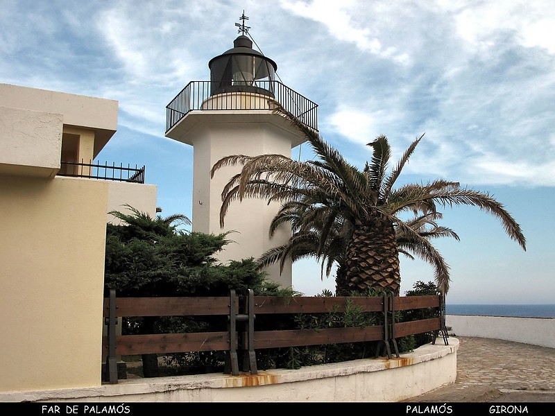 Palamos lighthouse
Author of the photo: [url=https://www.flickr.com/photos/69793877@N07/]jburzuri[/url]
Keywords: Mediterranean sea;Spain;Catalonia;Girona;Palamos