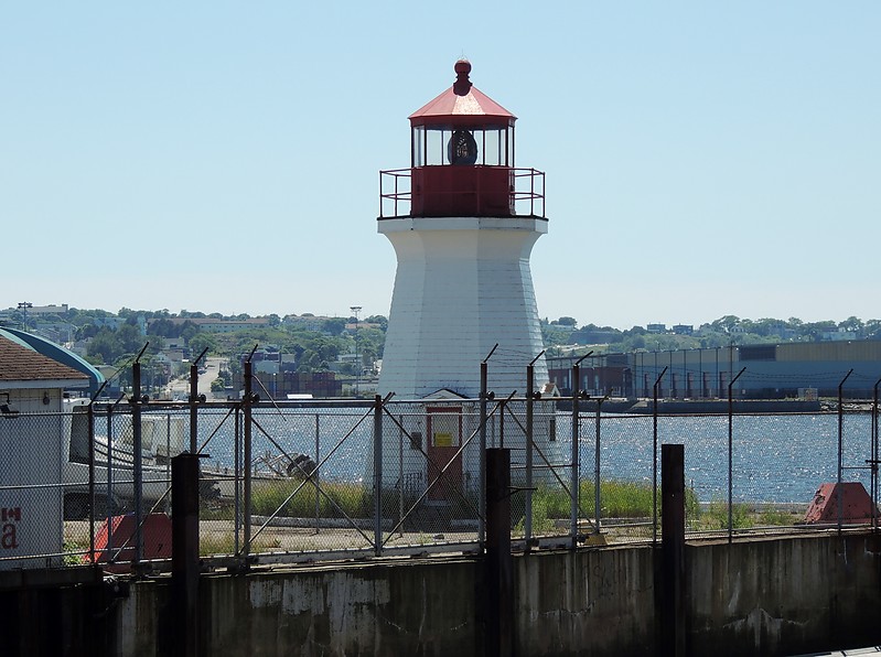New Brunswick / Saint John Harbour lighthouse
Author of the photo: [url=https://www.flickr.com/photos/bobindrums/]Robert English[/url]
Keywords: New Brunswick;Canada;Bay of Fundy;Saint John