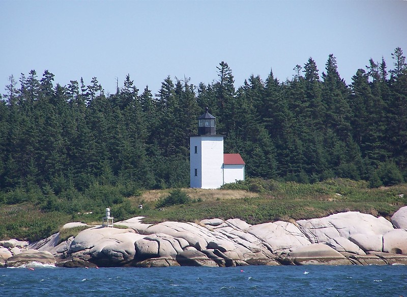 Maine / Mark Island /  Deer Island Thorofare lighthouse
Author of the photo: [url=https://www.flickr.com/photos/bobindrums/]Robert English[/url]

Keywords: Maine;United States;Atlantic ocean