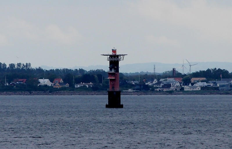 Skane / Öresund near Höganäs / Svinbädan Lighthouse
Author of the photo: [url=https://www.flickr.com/photos/bobindrums/]Robert English[/url]
Keywords: Oresund;Sweden;Skane