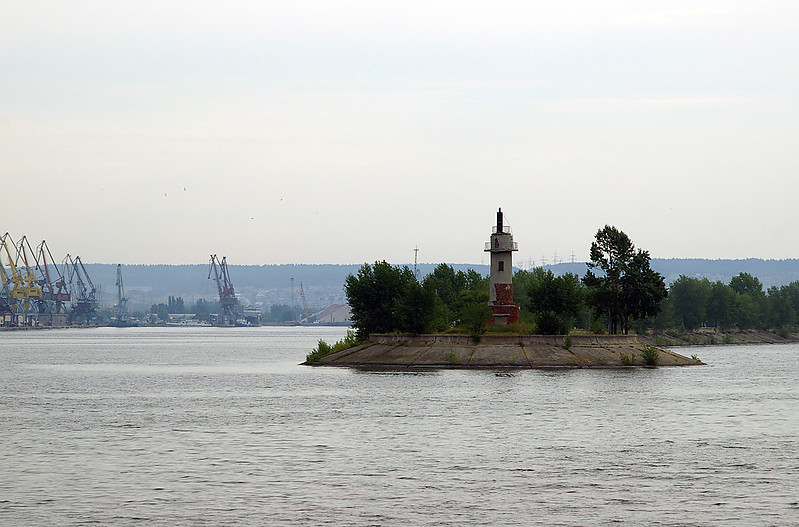 Volga / Tol'yatti Locks Upper Entrance light
Permission granted by [url=http://fleetphoto.ru/author/268/]Dmitry Shchukin[/url]
Keywords: Volga;Russia