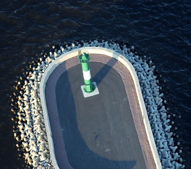 Saint-Petersburg  Flood Protection Barrier / C1 Navigational structure / External South Mole light
Aerial photo by [url=http://transport-photo.ru]Fyodor Borisov[/url]
Keywords: Kronshtadt;Russia;Gulf of Finland;Aerial
