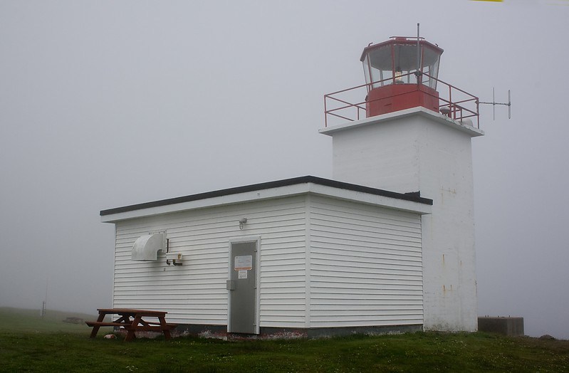 Nova Scotia / Grand Passage  Lighthouse
Photo source:[url=http://lighthousesrus.org/index.htm]www.lighthousesRus.org[/url]
aka North Point
Keywords: Nova Scotia;Canada;Bay of Fundy