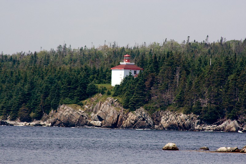 Nova Scotia / Isaac's Harbour Lighthouse
Photo source:[url=http://lighthousesrus.org/index.htm]www.lighthousesRus.org[/url]
Keywords: Nova Scotia;Canada;Atlantic ocean
