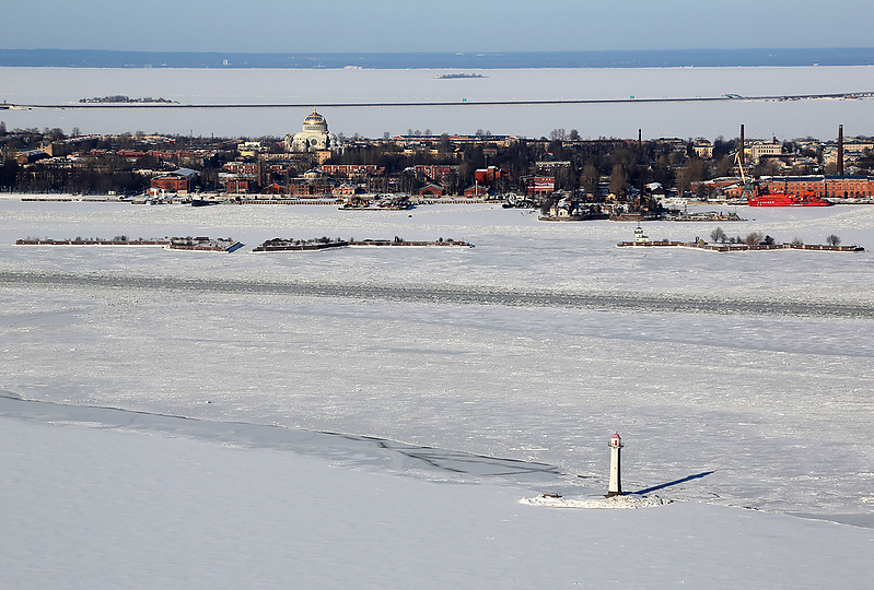 Saint-Petersburg / Morskoy Kanal Front lighthouse
Aerial photo by [url=http://transport-photo.ru]Fyodor Borisov[/url]
Keywords: Saint-Petersburg;Gulf of Finland;Russia;Offshore;Winter;Aerial