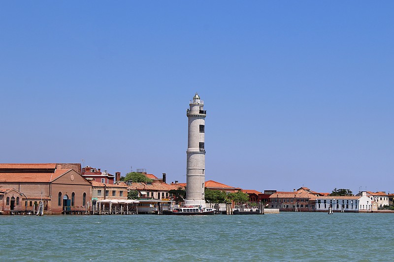 Golfo di Venezia / Isola di Murano / Murano (Entrance Range Rear) Lighthouse
Author of the photo: [url=https://www.flickr.com/photos/31291809@N05/]Will[/url]
Keywords: Murano;Venice;Italy