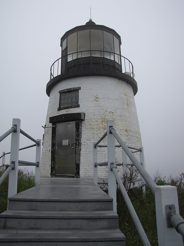 Maine / Owl's head lighthouse
Author of the photo: [url=https://www.flickr.com/photos/bobindrums/]Robert English[/url]
Keywords: Maine;Rockland;Atlantic ocean;United States