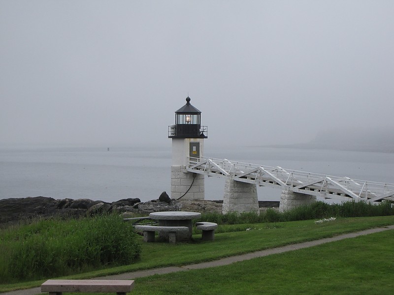 Maine /  Marshall Point lighthouse
Author of the photo: [url=https://www.flickr.com/photos/bobindrums/]Robert English[/url]
Keywords: Maine;United States;Atlantic ocean