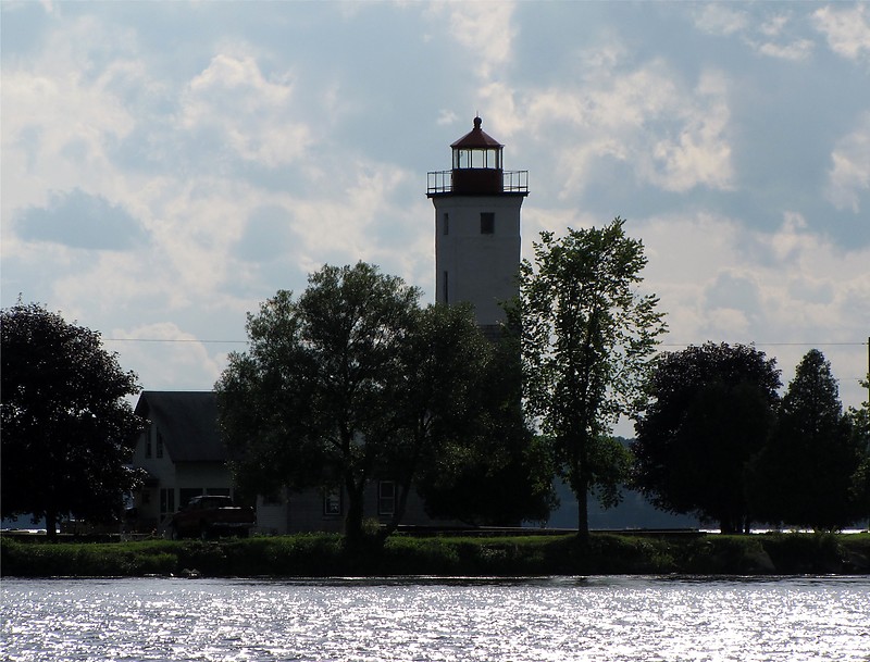 New York / Ogdensburg Harbor lighthouse
Author of the photo: [url=https://www.flickr.com/photos/bobindrums/]Robert English[/url]
Keywords: New York;United States;Saint Lawrence River