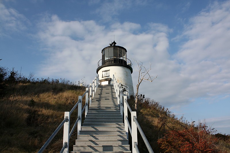 Maine / Owl's head lighthouse
Author of the photo: [url=http://www.flickr.com/photos/21953562@N07/]C. Hanchey[/url]
Keywords: Maine;Rockland;Atlantic ocean;United States