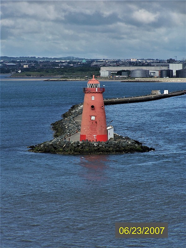 Dublin / Southwall Head-Mouth Liffey River / Poolbeg Lighthouse
Author of the photo: [url=https://www.flickr.com/photos/bobindrums/]Robert English[/url]
Keywords: Dublin;Ireland;Irish sea