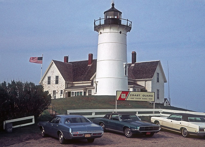 Massachusetts / Nobska lighthouse
Author of the photo: [url=http://www.flickr.com/photos/papa_charliegeorge/]Charlie Kellogg[/url]
Keywords: United States;Massachusetts;Atlantic ocean