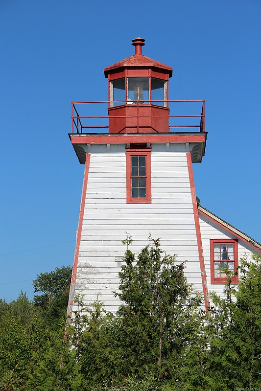 Lake Huron / Mississagi Strait lighthouse
Author of the photo: [url=http://www.flickr.com/photos/21953562@N07/]C. Hanchey[/url]
Keywords: Lake Huron;Ontario;Canada