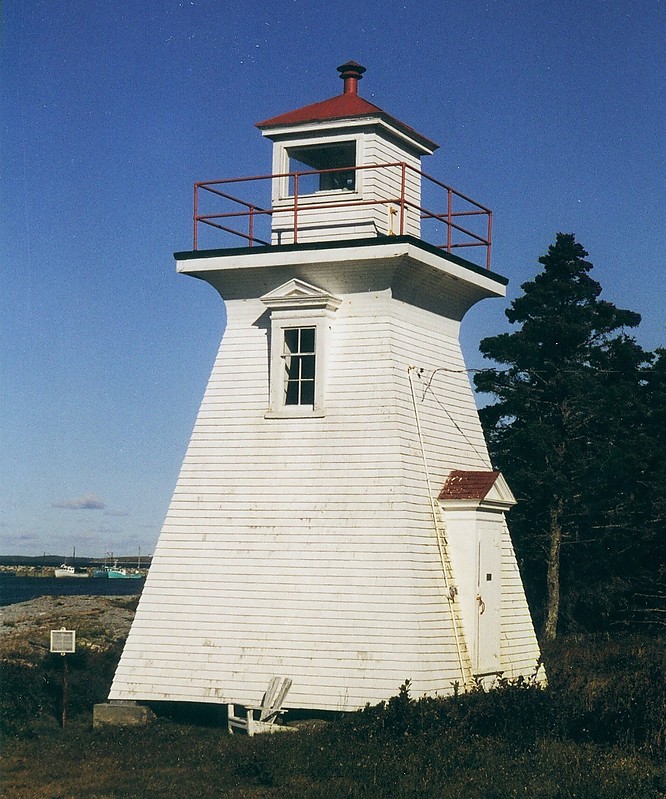 Nova Scotia / Abbots Harbour Lighthouse
Author of the photo: [url=https://www.flickr.com/photos/larrymyhre/]Larry Myhre[/url]

Keywords: Atlantic ocean;Canada;Nova Scotia