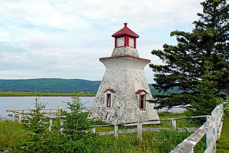 New Brunswick / Anderson Hollow lighthouse
Author of the photo: [url=https://www.flickr.com/photos/archer10/]Dennis Jarvis[/url]
Keywords: Shepody bay;Canada;New Brunswick