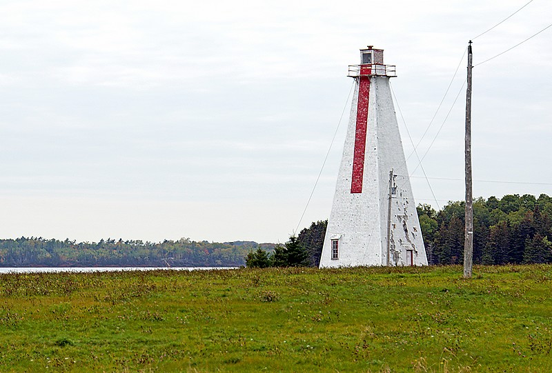 Prince Edward Island / Annandale Range Rear Lighthouse
Author of the photo: [url=https://www.flickr.com/photos/archer10/] Dennis Jarvis[/url]

Keywords: Prince Edward Island;Canada;Gulf of Saint Lawrence;Annandale