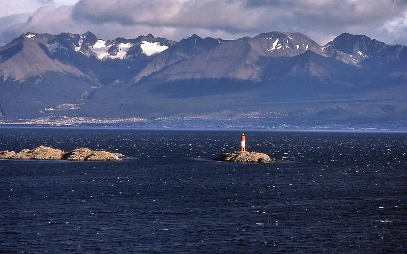 Beagle Canal / Approach Ushuaia / Faro les (Islotes) Eclaireurs
Author of the photo: [url=https://www.flickr.com/photos/21475135@N05/]Karl Agre[/url]
Keywords: Argentina;Beagle channel;Ushuaia
