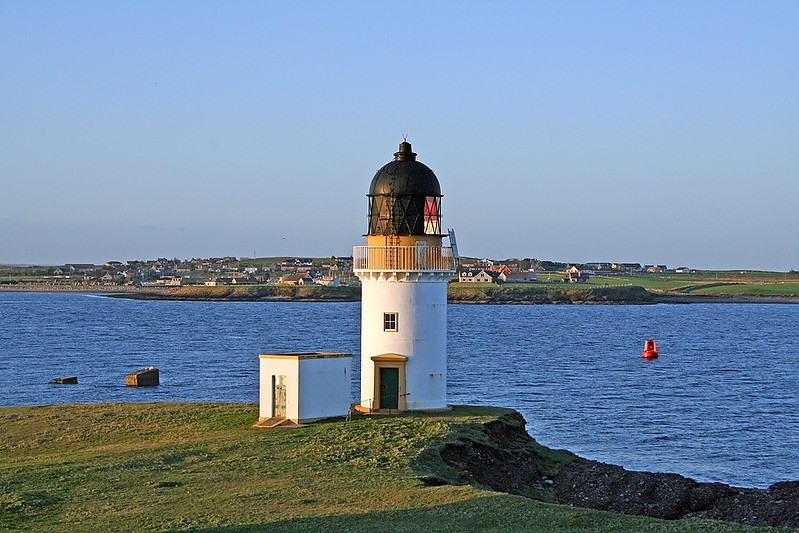 Arnish Point Lighthouse
Author of the photo: [url=https://www.flickr.com/photos/34919326@N00/]Fin Wright[/url]

Keywords: Stornoway;Isle of Lewis;Scotland;United Kingdom;North Minch