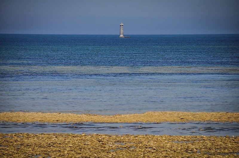 Charante - Maritime / Ile de Ré /  Phare les Baleineaux
Author of the photo: [url=https://www.flickr.com/photos/48489192@N06/]Marie-Laure Even[/url]

Keywords: France;Charente-Maritime;Bay of Biscay;Offshore