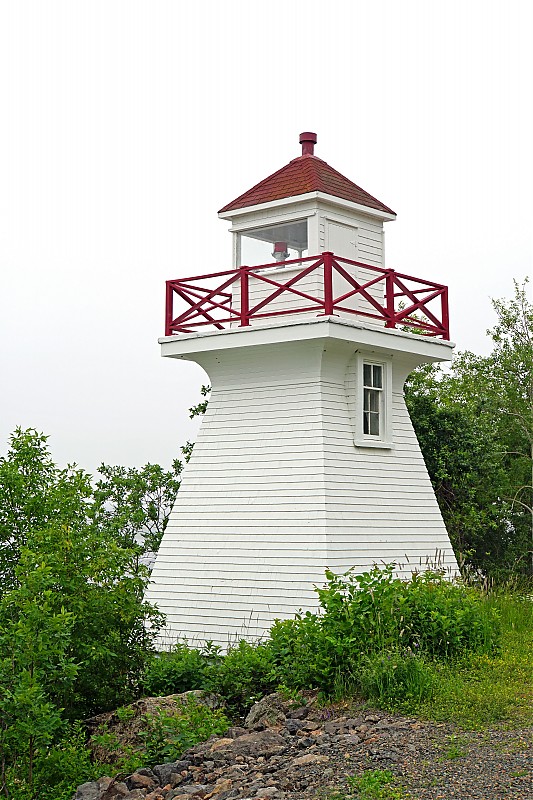 New Brunswick / Bayswater lighthouse
Author of the photo: [url=https://www.flickr.com/photos/archer10/]Dennis Jarvis[/url]
Keywords: New Brunswick;Canada;Grand bay