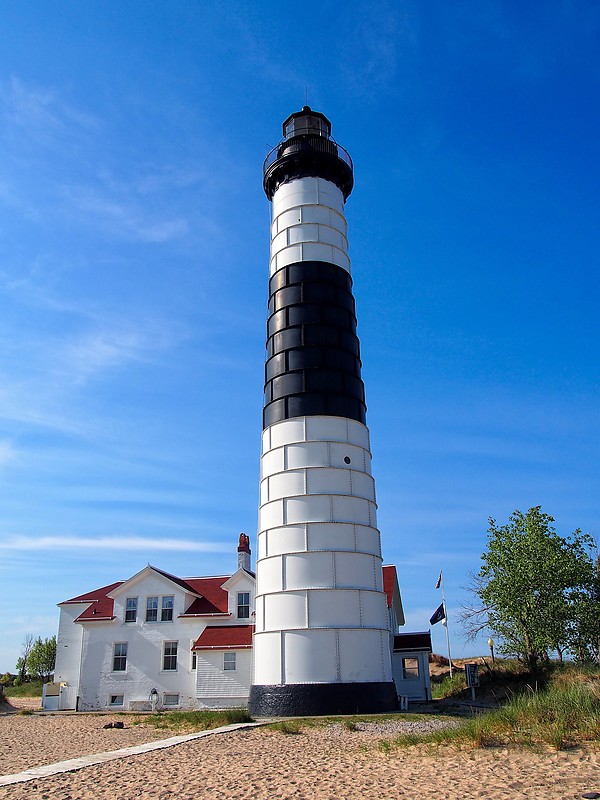 Michigan / Big Sable Point lighthouse
Author of the photo: [url=https://www.flickr.com/photos/selectorjonathonphotography/]Selector Jonathon Photography[/url]
Keywords: Michigan;Lake Michigan;United States