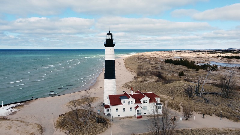 Michigan / Big Sable Point lighthouse
Author of the photo: [url=https://www.flickr.com/photos/31291809@N05/]Will[/url]
Keywords: Michigan;Lake Michigan;United States;Aerial