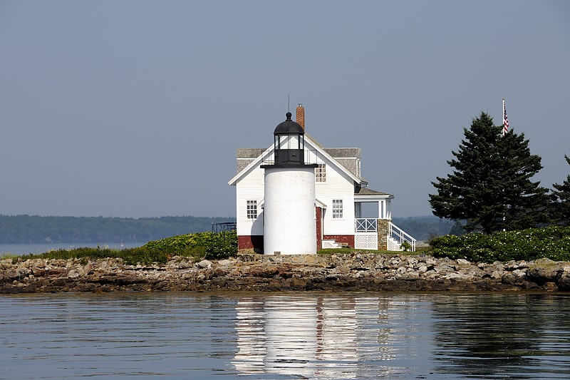 Maine / Blue Hill Bay lighthouse
Author of the photo:[url=https://www.flickr.com/photos/lighthouser/sets]Rick[/url]

Keywords: Maine;Atlantic ocean;United States