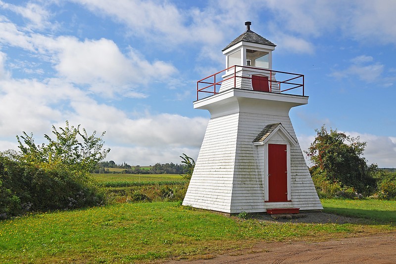 Nova Scotia / Canning / Borden Wharf Lighthouse
Author of the photo: [url=https://www.flickr.com/photos/archer10/] Dennis Jarvis[/url]
Keywords: Minas Basin;Canada;Nova Scotia