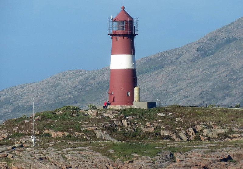 Buholmrasa lighthouse
Author of the photo: [url=https://www.flickr.com/photos/21475135@N05/]Karl Agre[/url]
Keywords: Norway;Norwegian sea;Osen