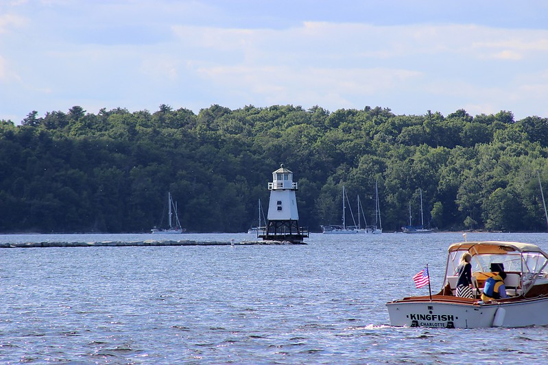 Vermont / Burlington North Breakwater Lighthouse
Author of the photo: [url=https://www.flickr.com/photos/31291809@N05/]Will[/url]
Keywords: United States;Vermont;Lake Champlain