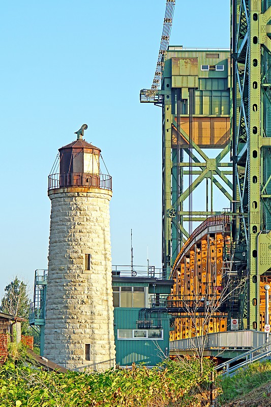 Burlington Canal Main Lighthouse
Author of the photo: [url=https://www.flickr.com/photos/archer10/] Dennis Jarvis[/url]
Keywords: Hamilton;Canada;Lake Ontario;Ontario