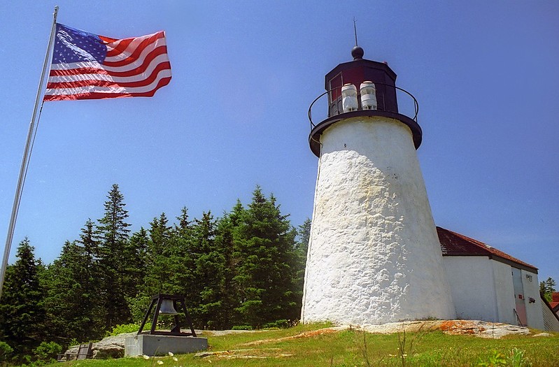 Maine / Burnt Island lighthouse
Author of the photo: [url=https://jeremydentremont.smugmug.com/]nelights[/url]

Keywords: Maine;United States;Atlantic ocean