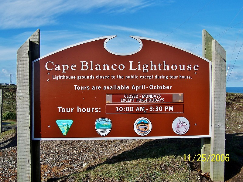 Oregon / Capo Blanco Lighthouse - plate
Author of the photo: [url=https://www.flickr.com/photos/bobindrums/]Robert English[/url]
Keywords: United States;Oregon;Pacific ocean;Plate