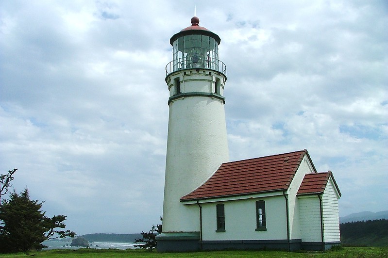 Oregon / Capo Blanco Lighthouse
Author of the photo: [url=https://www.flickr.com/photos/larrymyhre/]Larry Myhre[/url]
Keywords: United States;Oregon;Pacific ocean