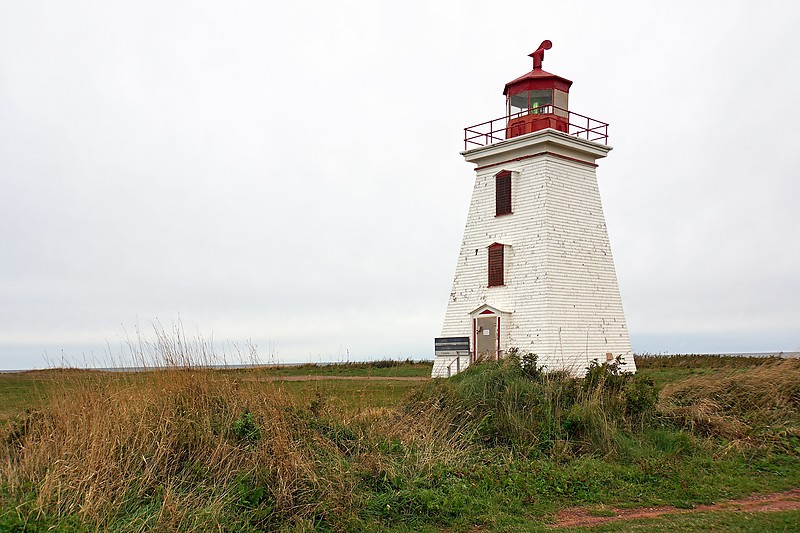 Prince Edward Island / Cape Egmont Lighthouse
Author of the photo: [url=https://www.flickr.com/photos/archer10/] Dennis Jarvis[/url]

Keywords: Prince Edward Island;Canada;Northumberland Strait