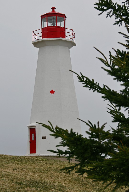 Nova Scotia / Cape George Lighthouse
Author of the photo: [url=https://www.flickr.com/photos/archer10/]Dennis Jarvis[/url]
Keywords: Nova Scotia;Canada;Gulf of Saint Lawrence;Northumberland Strait