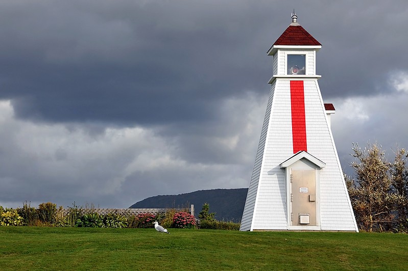 Nova Scotia / Caveau Point Rear Range lighthouse
Author of the photo: [url=https://www.flickr.com/photos/archer10/] Dennis Jarvis[/url]

Keywords: Nova Scotia;Canada;Gulf of Saint Lawrence