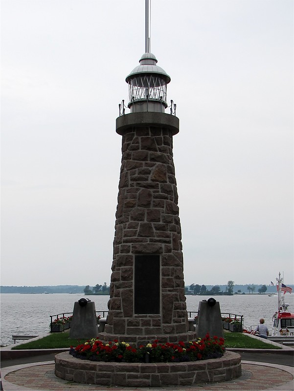 New York state / Clayton lighthouse
Author of the photo: [url=https://www.flickr.com/photos/bobindrums/]Robert English[/url]
Keywords: Clayton;Saint Lawrence river;New York;United States