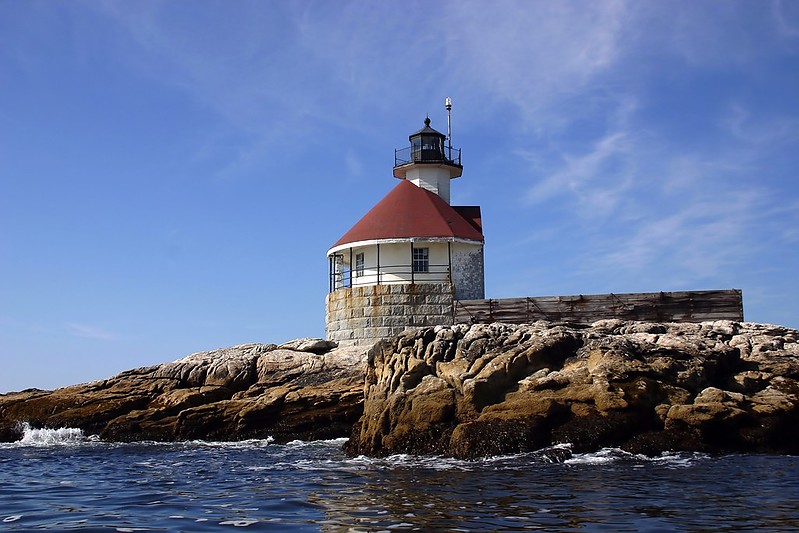 Maine / The Cuckolds lighthouse
Author of the photo: [url=https://jeremydentremont.smugmug.com/]nelights[/url]

Keywords: Maine;United States;Atlantic ocean