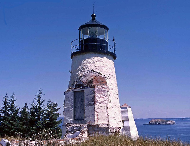 Maine / Eagle Island lighthouse
Photo 1965
Author of the photo: [url=https://www.flickr.com/photos/21475135@N05/]Karl Agre[/url]
Keywords: Maine;Atlantic ocean;United states