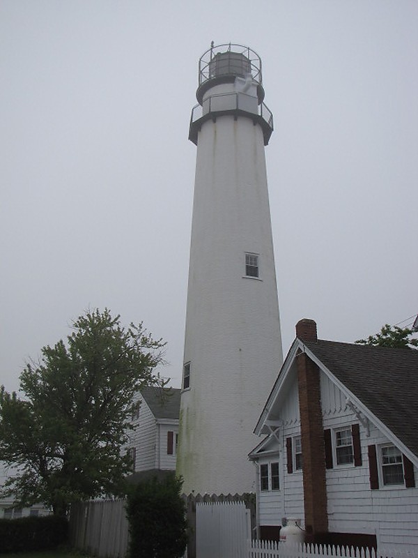 Delaware / Fenwick Island Lighthouse
Author of the photo: [url=https://www.flickr.com/photos/21475135@N05/]Karl Agre[/url]
Keywords: Delaware;United States;Atlantic ocean