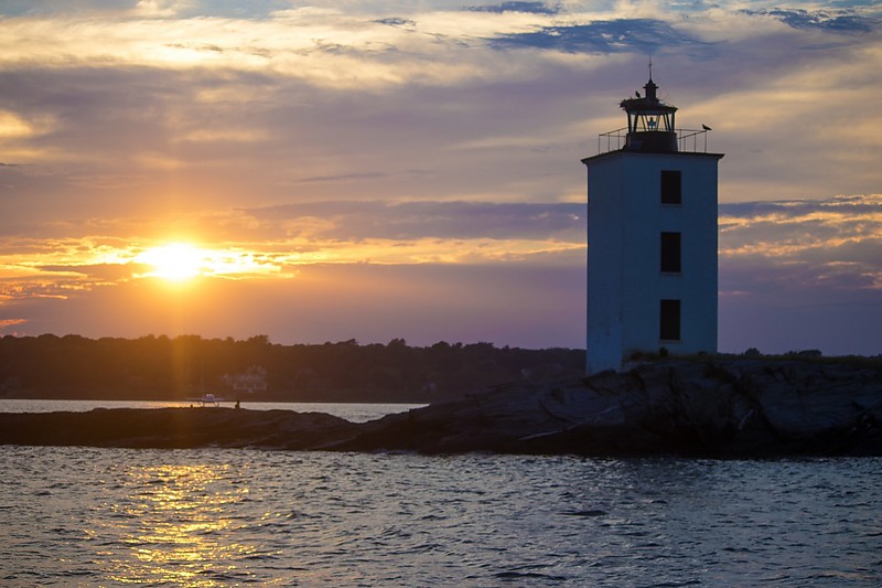 Rhode island / Dutch Island lighthouse at sunset
Author of the photo: [url=https://jeremydentremont.smugmug.com/]nelights[/url]
Keywords: Rhode Island;United States;Atlantic ocean;Block Island Sound;Sunset
