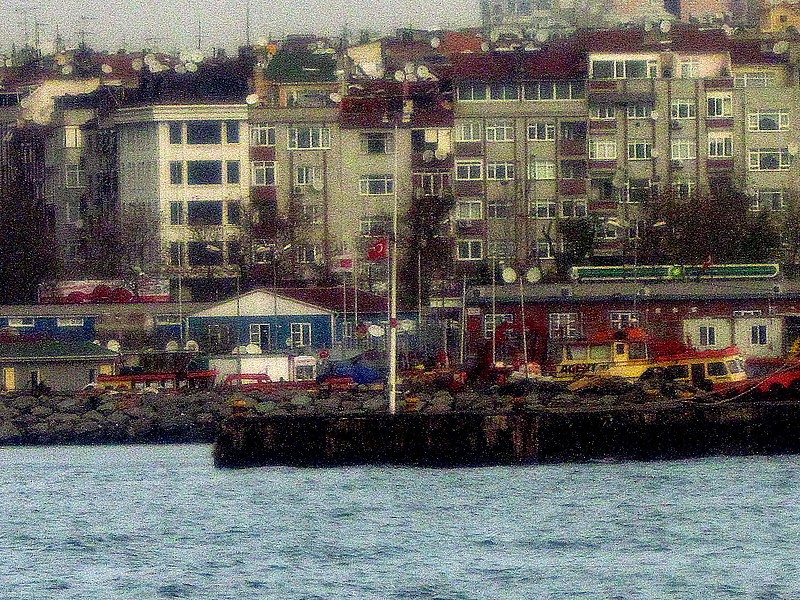 Istanbul / Zeyport jetty no 1 head light 
Keywords: Istanbul;Turkey;Bosphorus